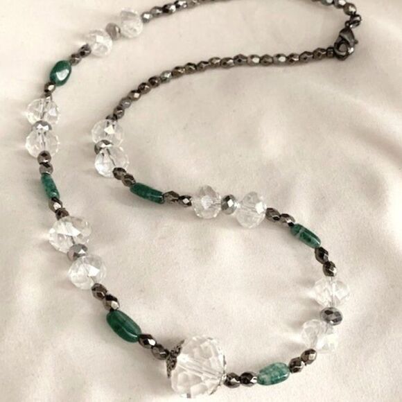 Clear, green & gray necklace (NEW) - Picture 1 of 4